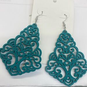 Wooden style green/teal earrings